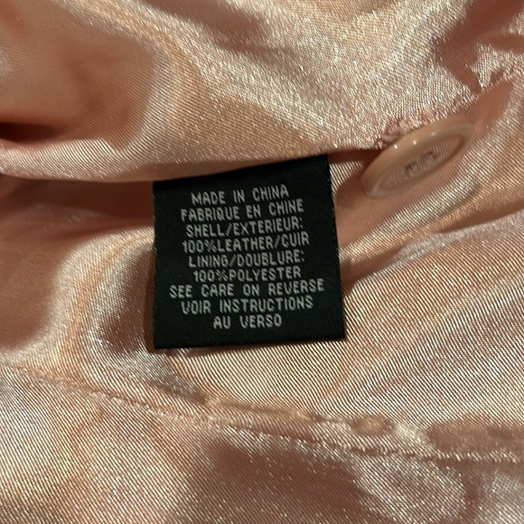 New and Beautiful Dusty Rose Color Leather Jacket. - Picture 6 of 7